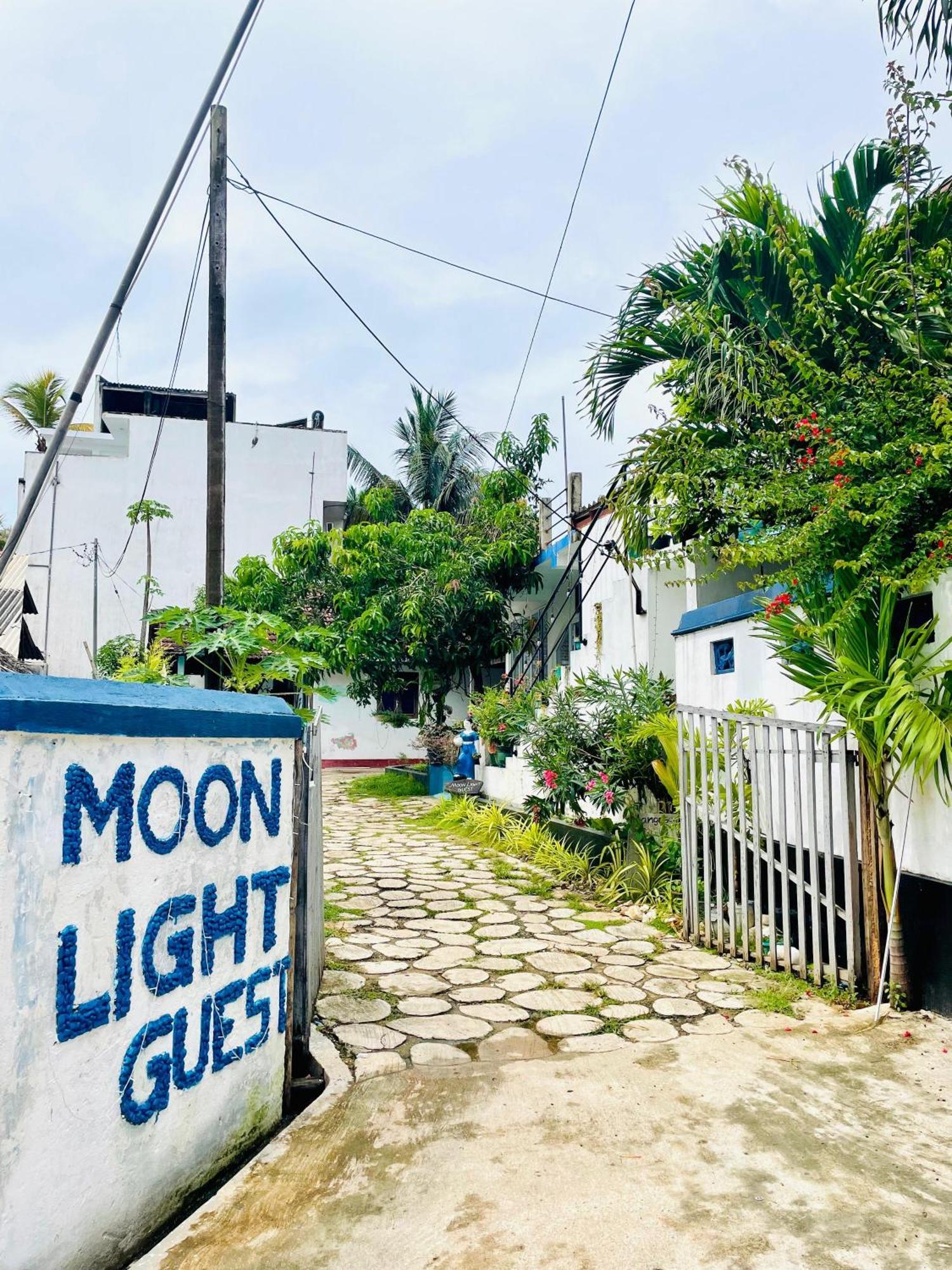 米瑞莎Moon Light Guest住宿加早餐旅馆 外观 照片